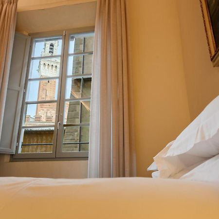 Palazzo Patrizi Suites & Spa Siena Exterior photo