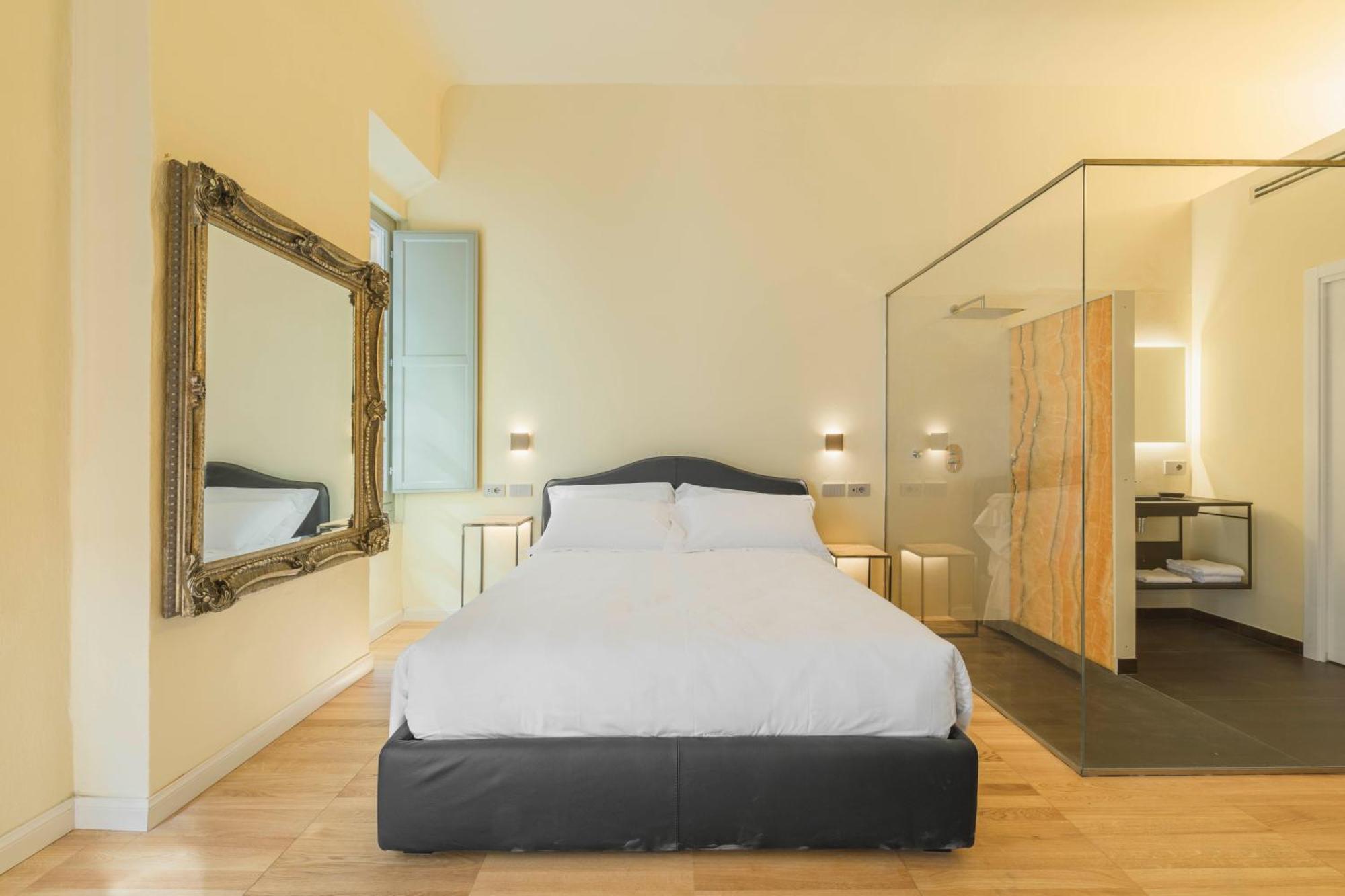 Palazzo Patrizi Suites & Spa Siena Exterior photo