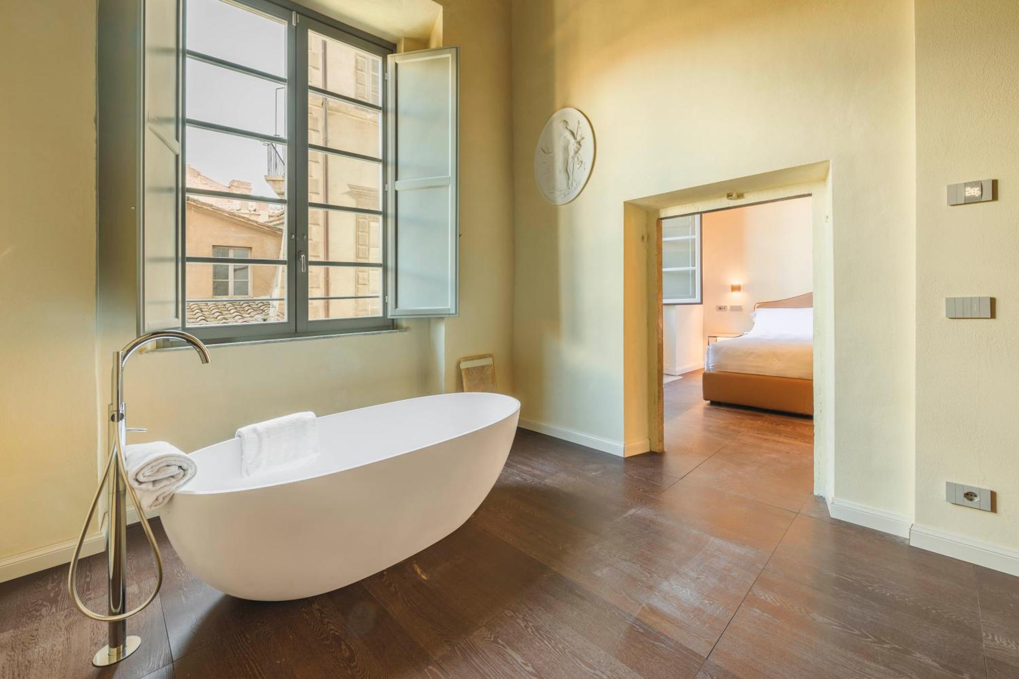 Palazzo Patrizi Suites & Spa Siena Exterior photo