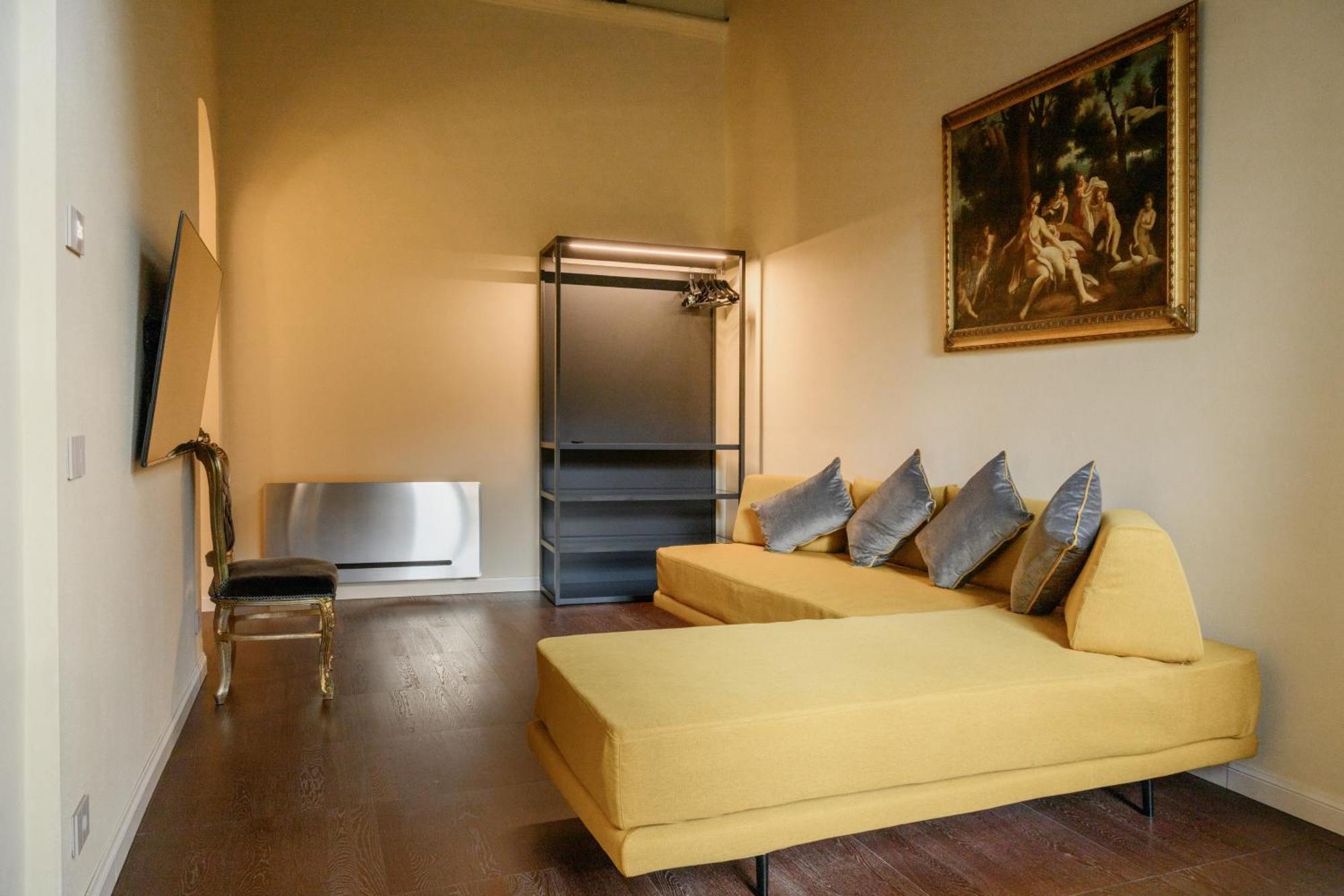 Palazzo Patrizi Suites & Spa Siena Exterior photo